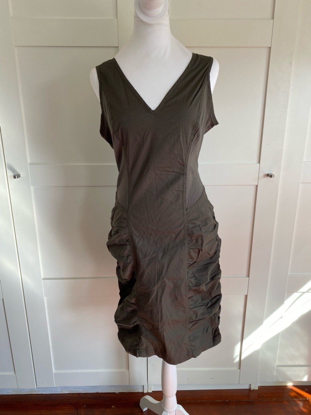 XCVI Wearables Raymond Sleeveless Ruched Poplin + Jersey Dress Green Small